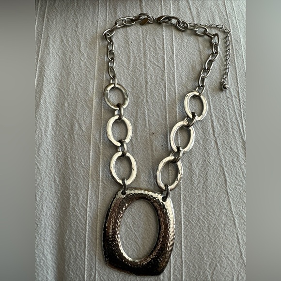 Chico’s Silvertone Textured Pendant Necklace Statement Chain Link 0678 P - Picture 11 of 11